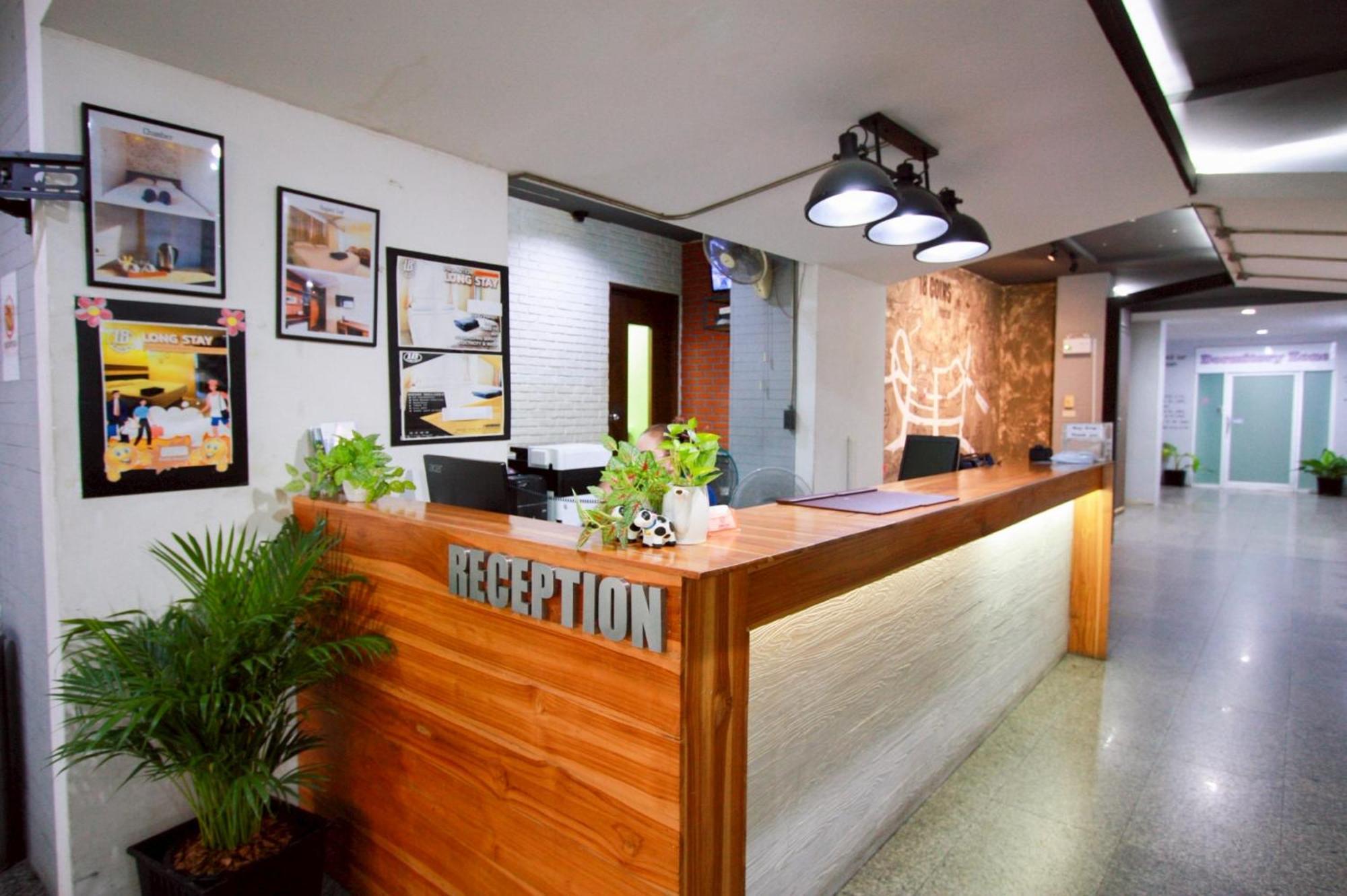 18 Coins Budget Hotel Pattaya Exterior photo